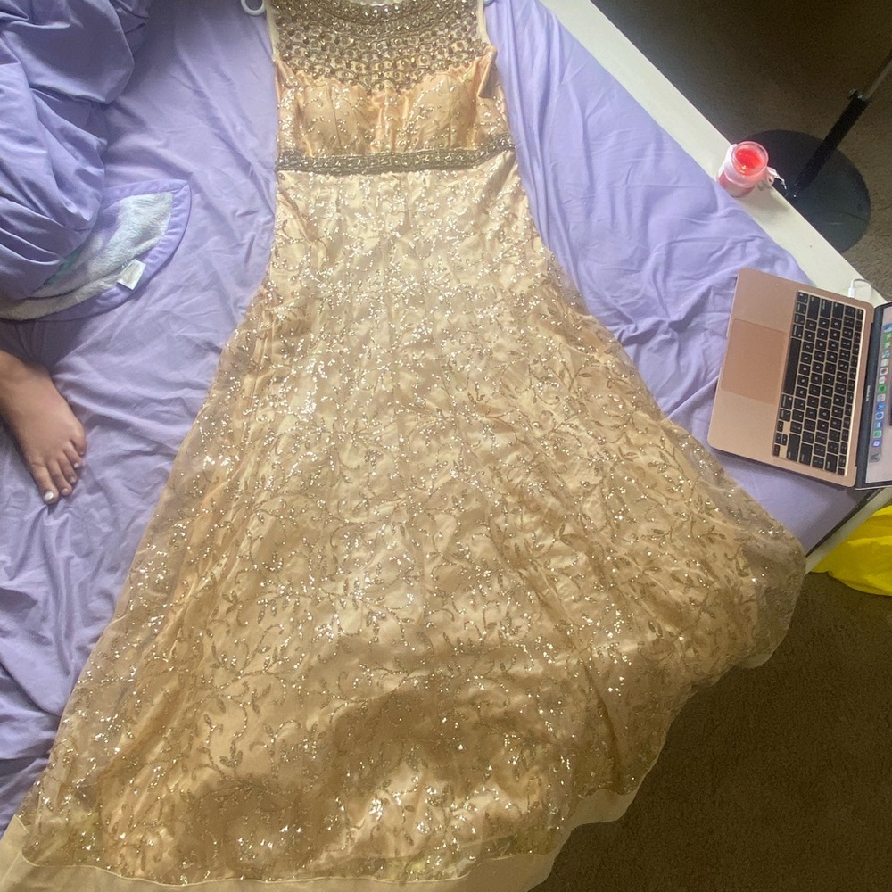 Elegant Gold Sequin Dress